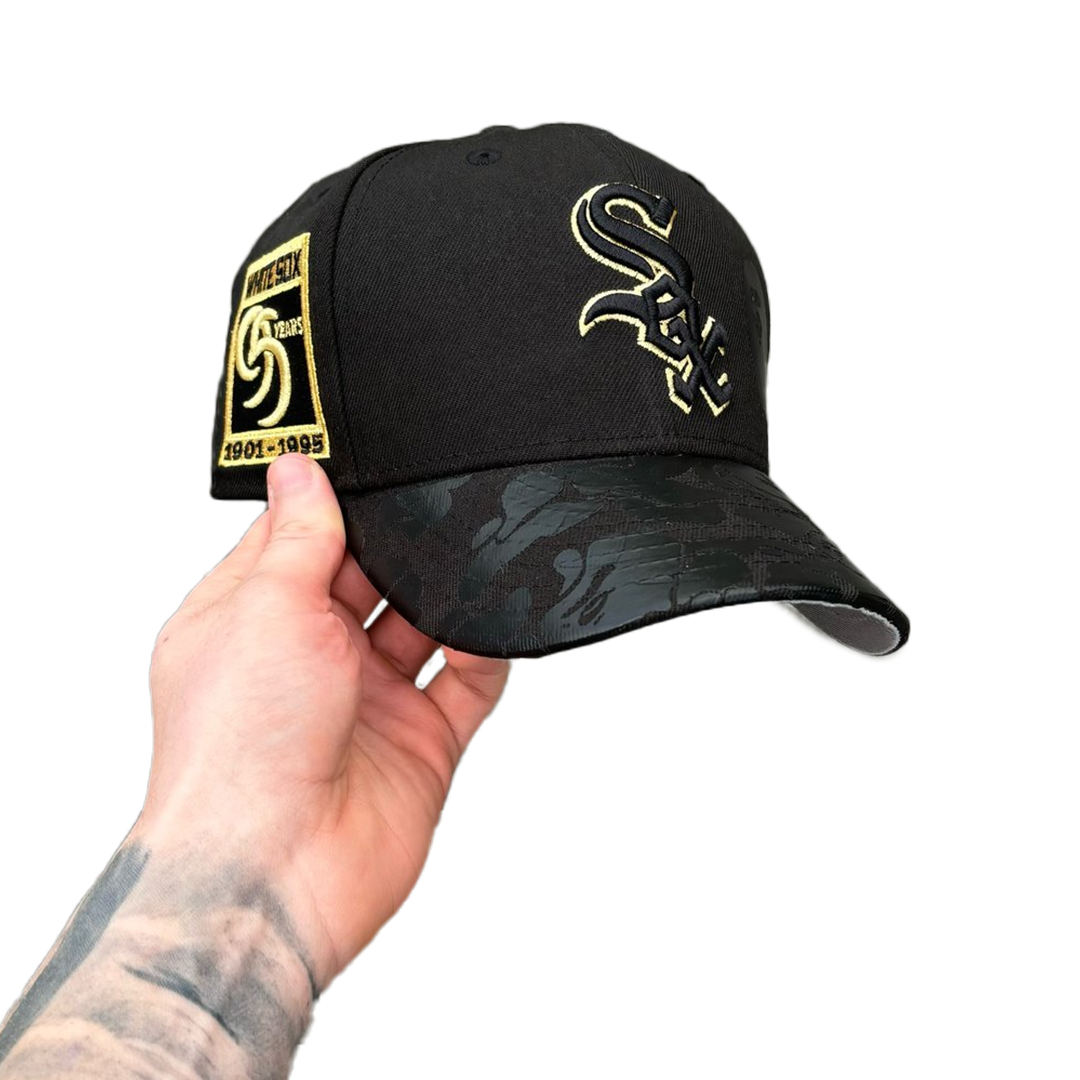 GOLD LOGO CHICAGO WHITE SOX  FITTED CAP