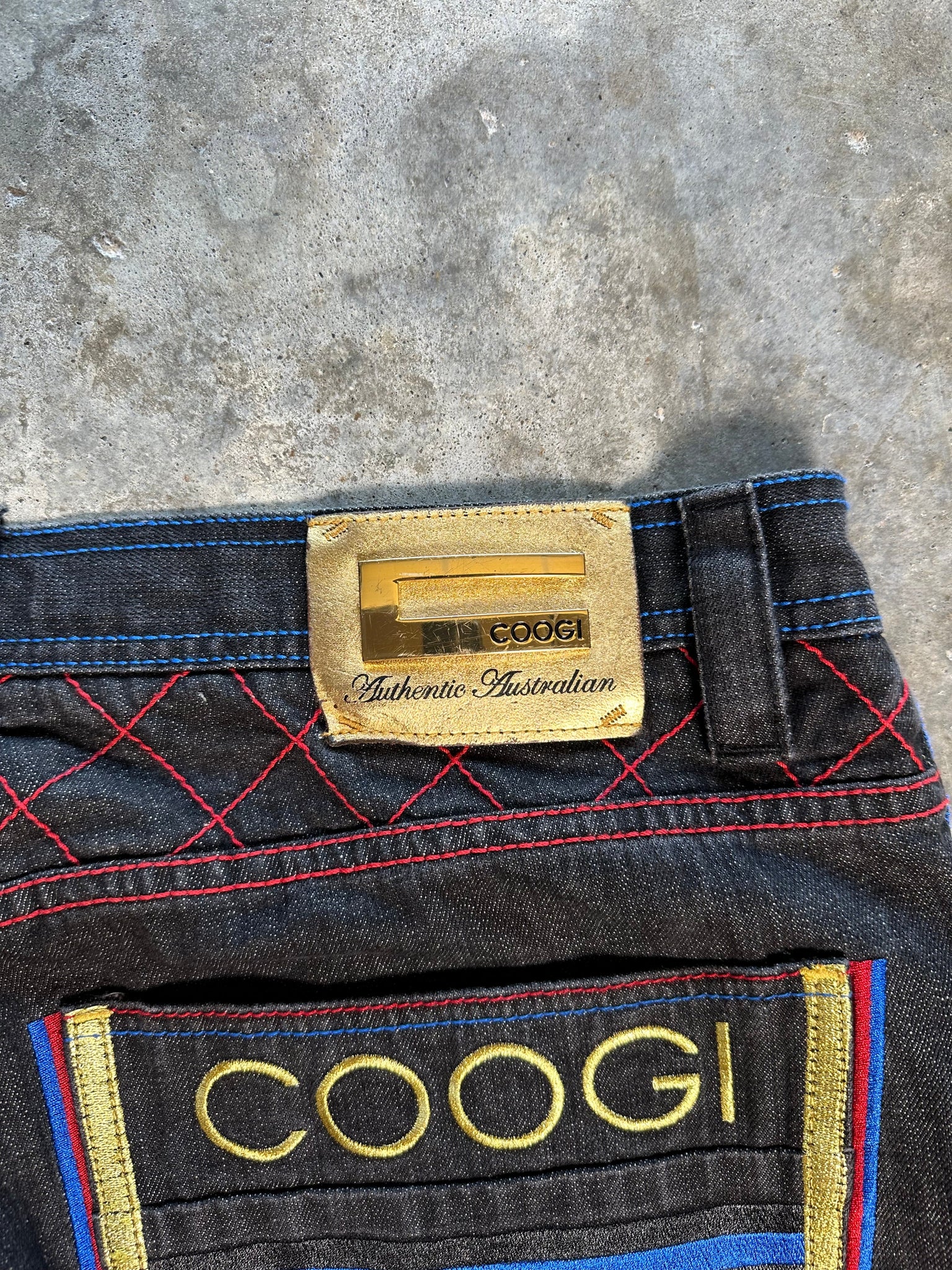 (42 x 35) Coogi Tiger Embroidered Jeans