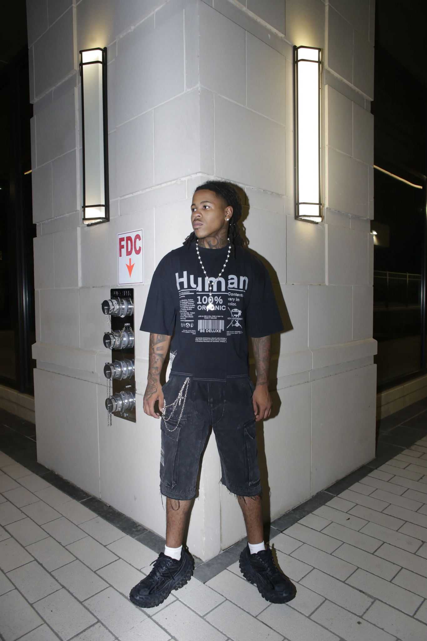 HUMAN TEE - Onyx