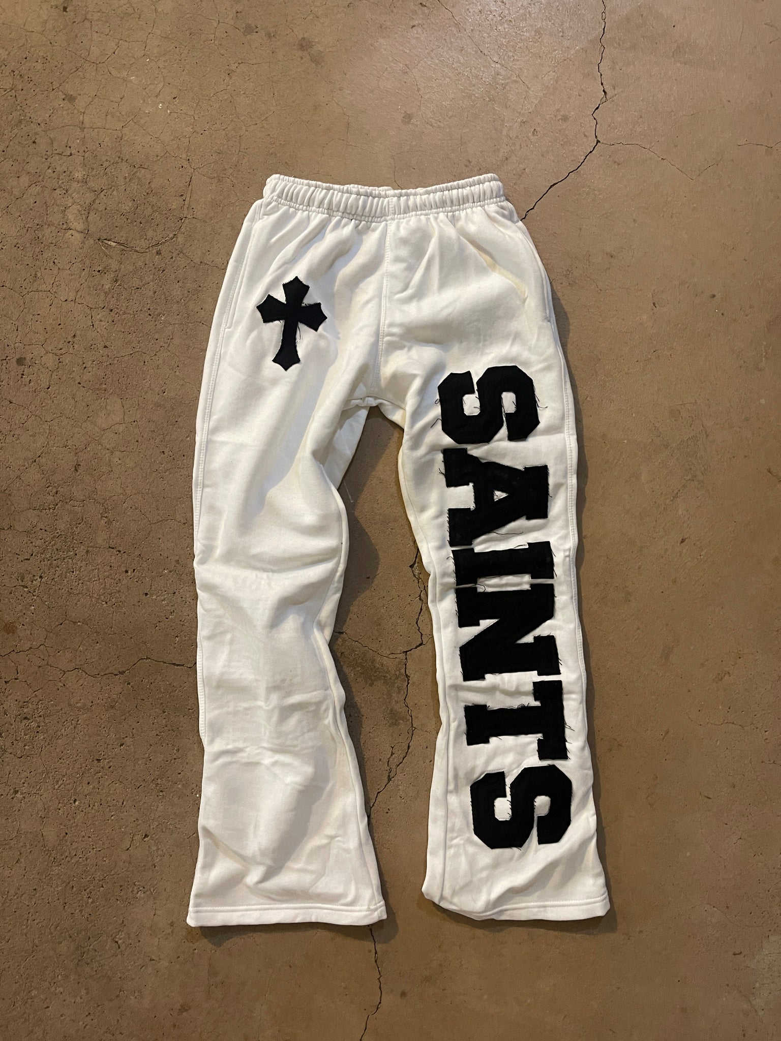 WHITE&BLACK (YANG) FLARED SWEATPANTS