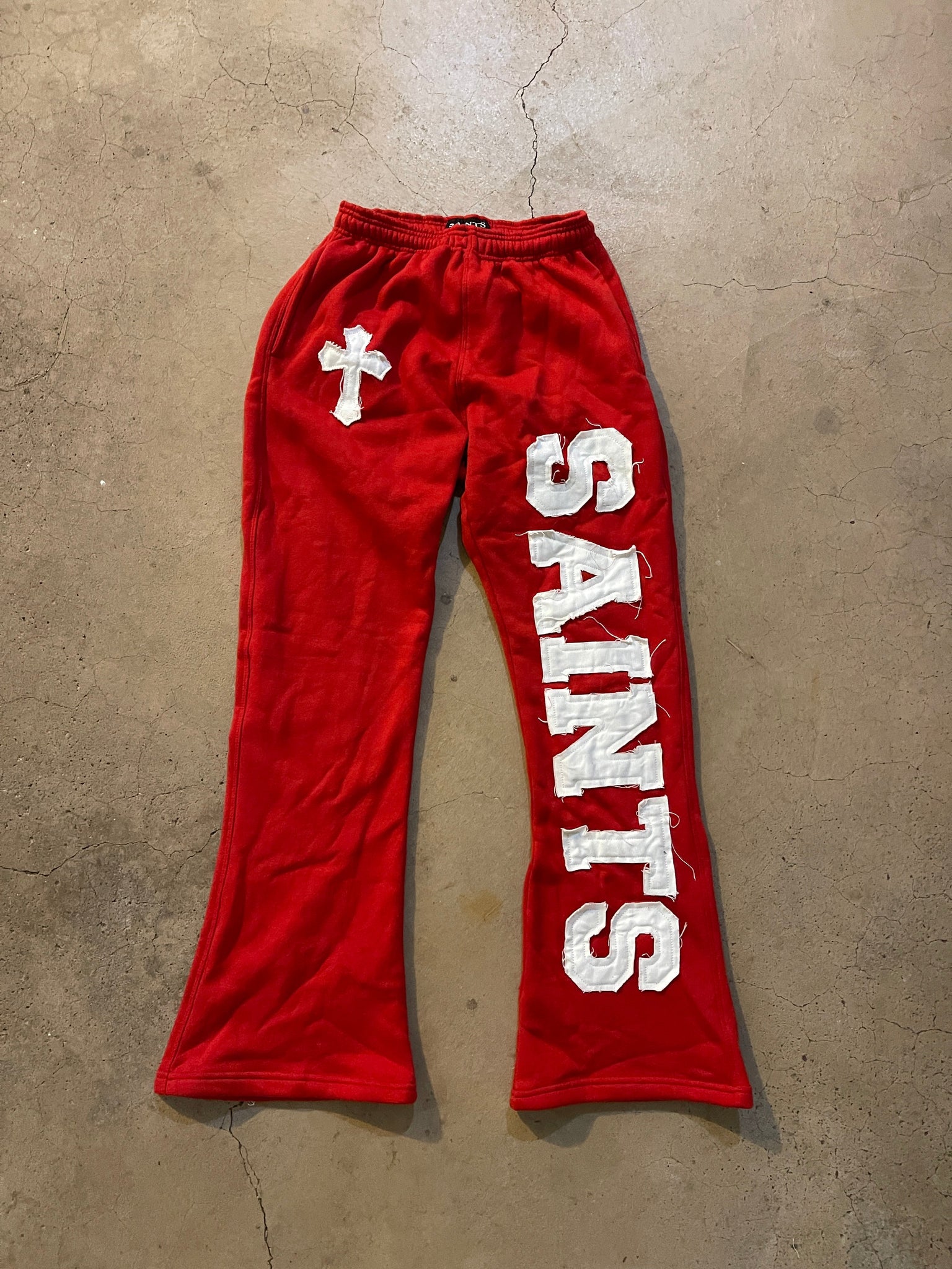 RED  FLARED SWEATSPANTS