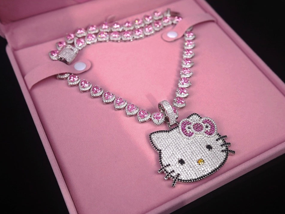 Hello Kitty Sparkly Necklace