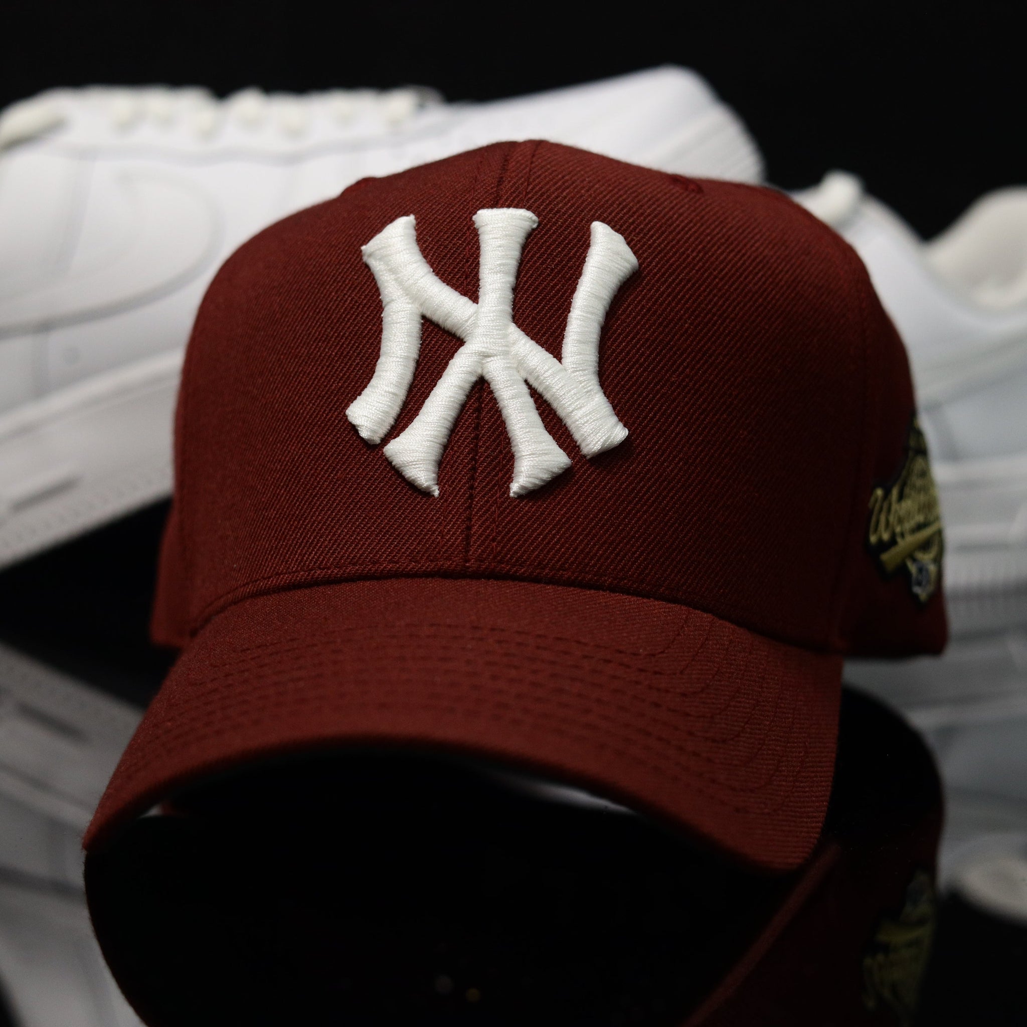 Mini Patch NY Snapback Maroon (Green UV)