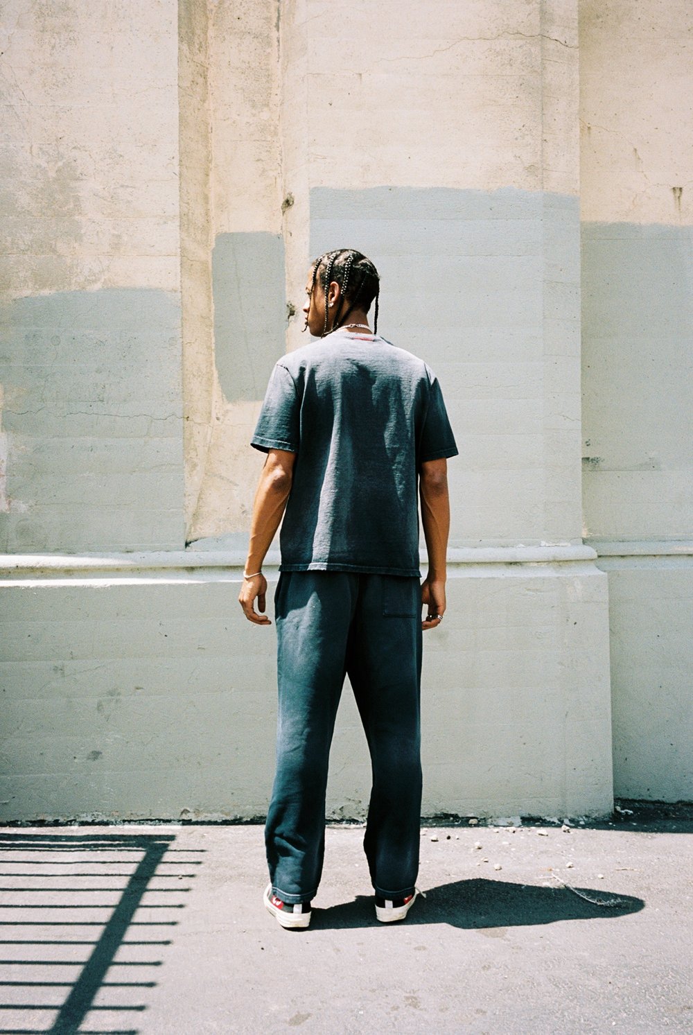 MOOJI SWEATS 02 / AGED BLACK