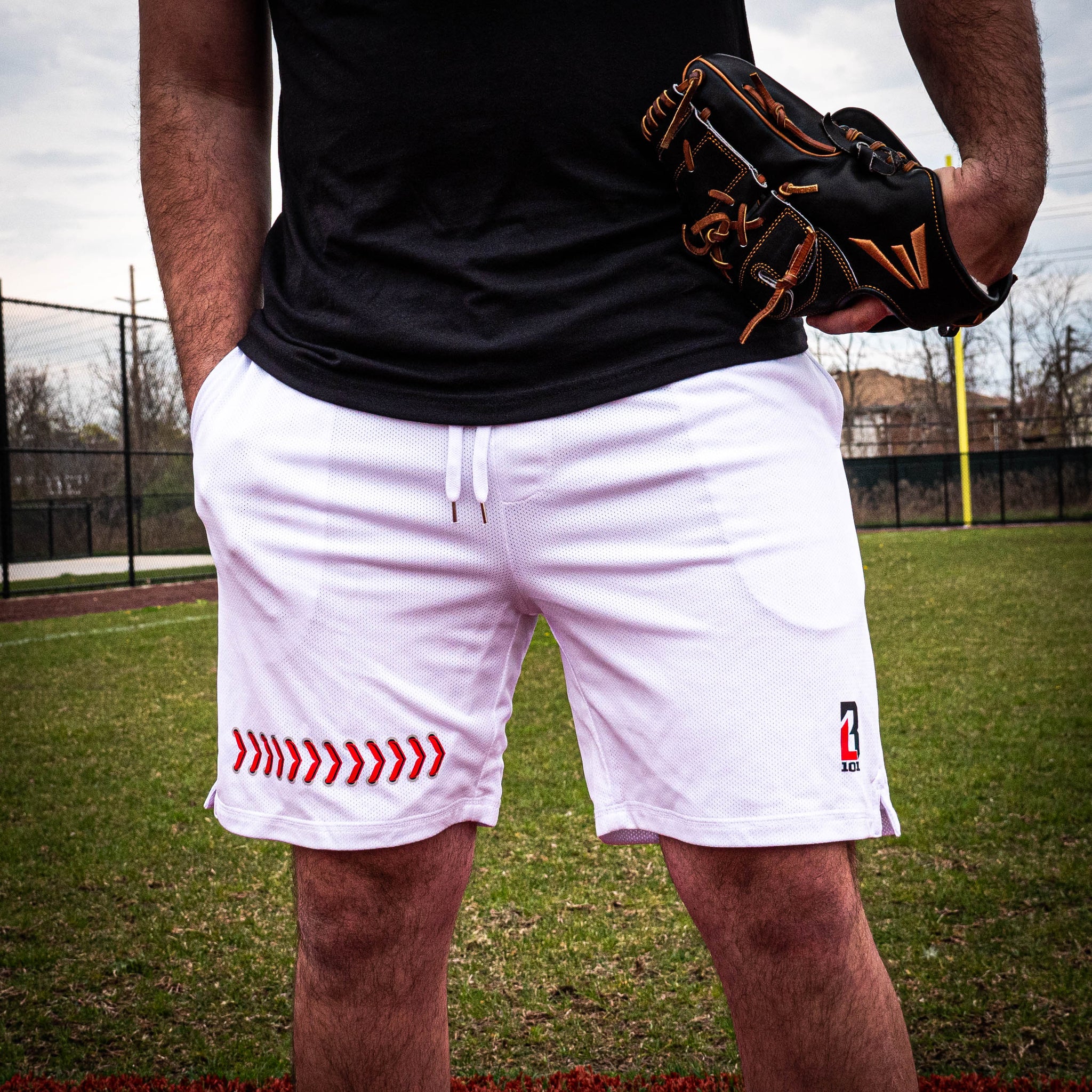 Baseball Seams Shorts - White