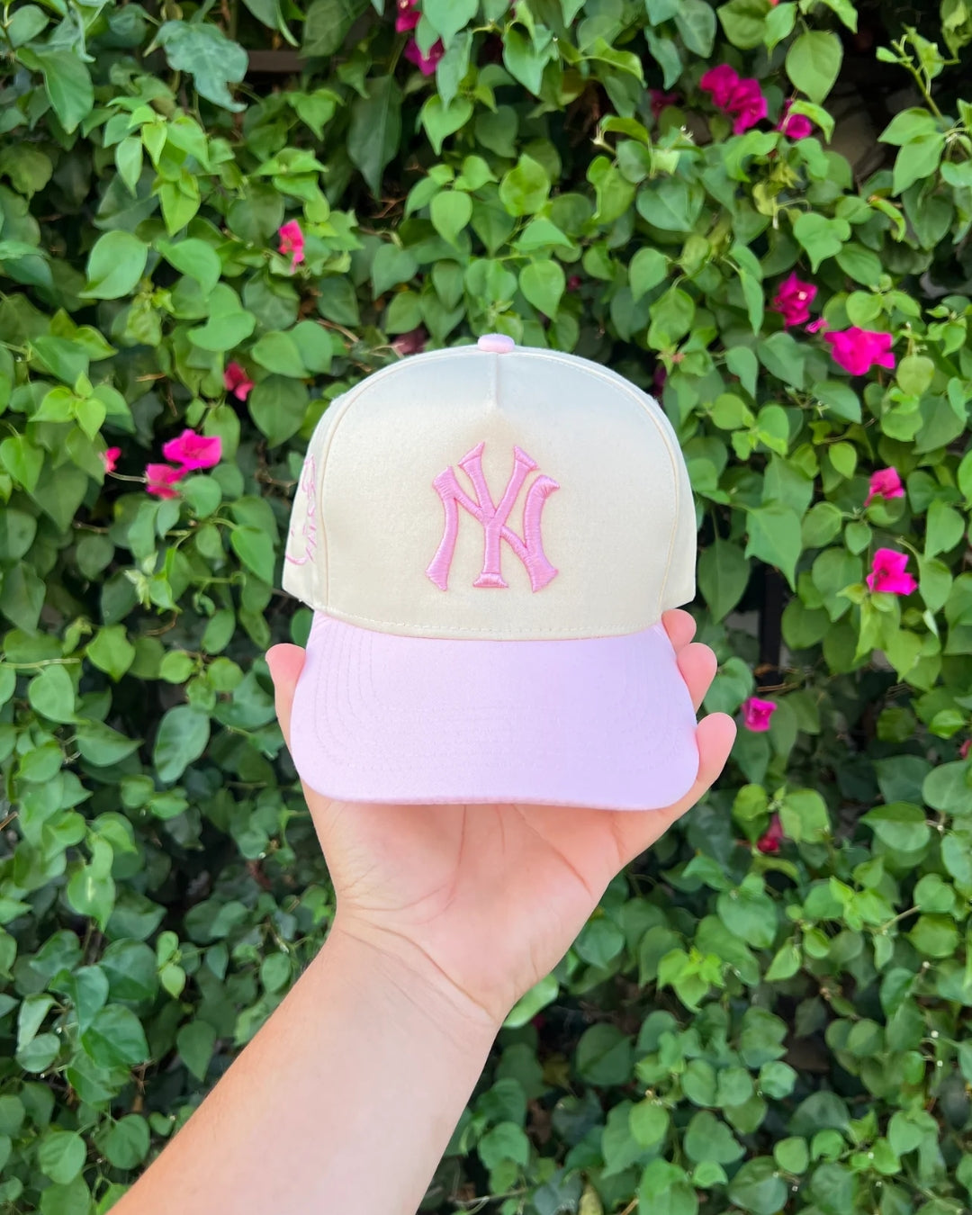 Yankees x Hello Kitty - Pink