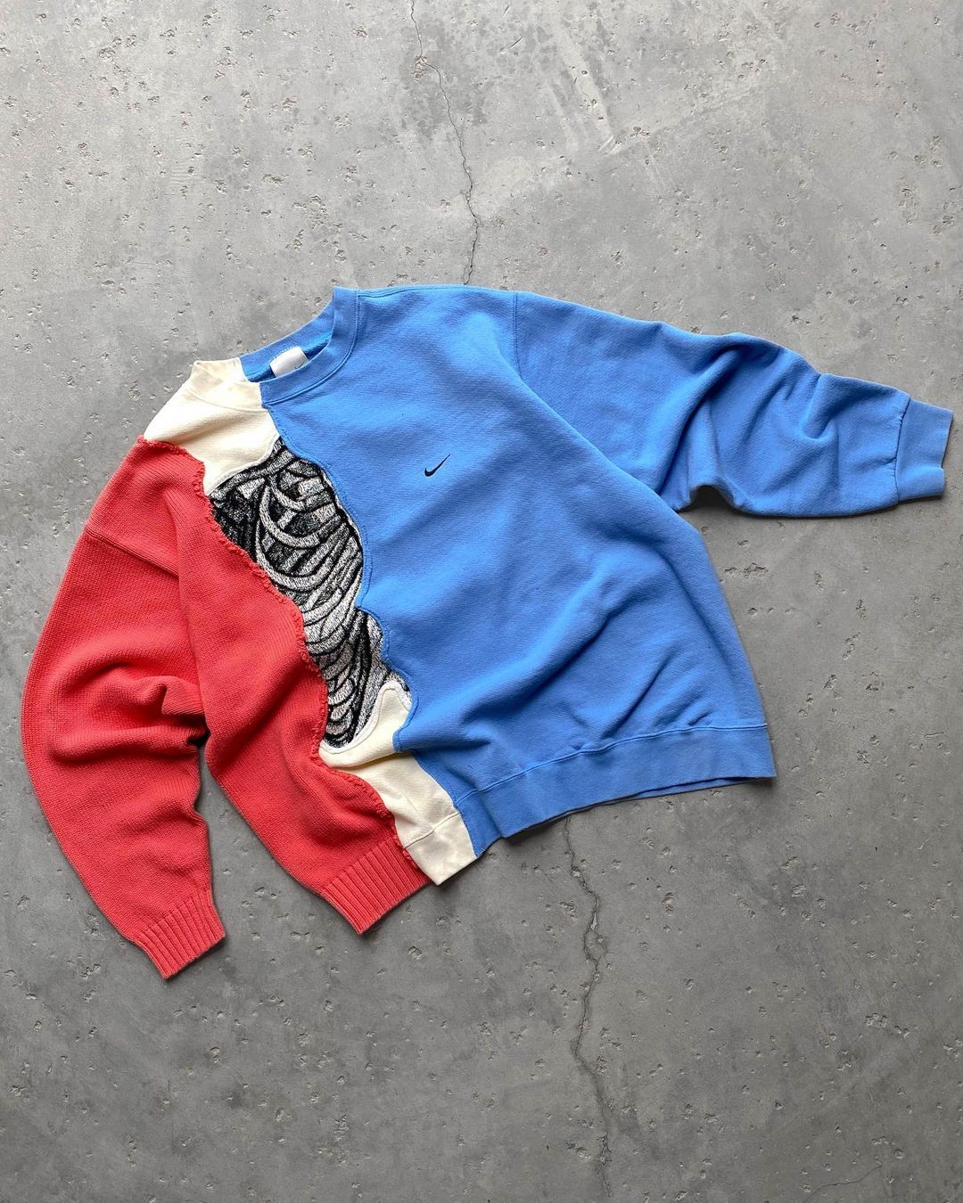 Nike The Art Of Skeleton Sweatshirt Red/Blue