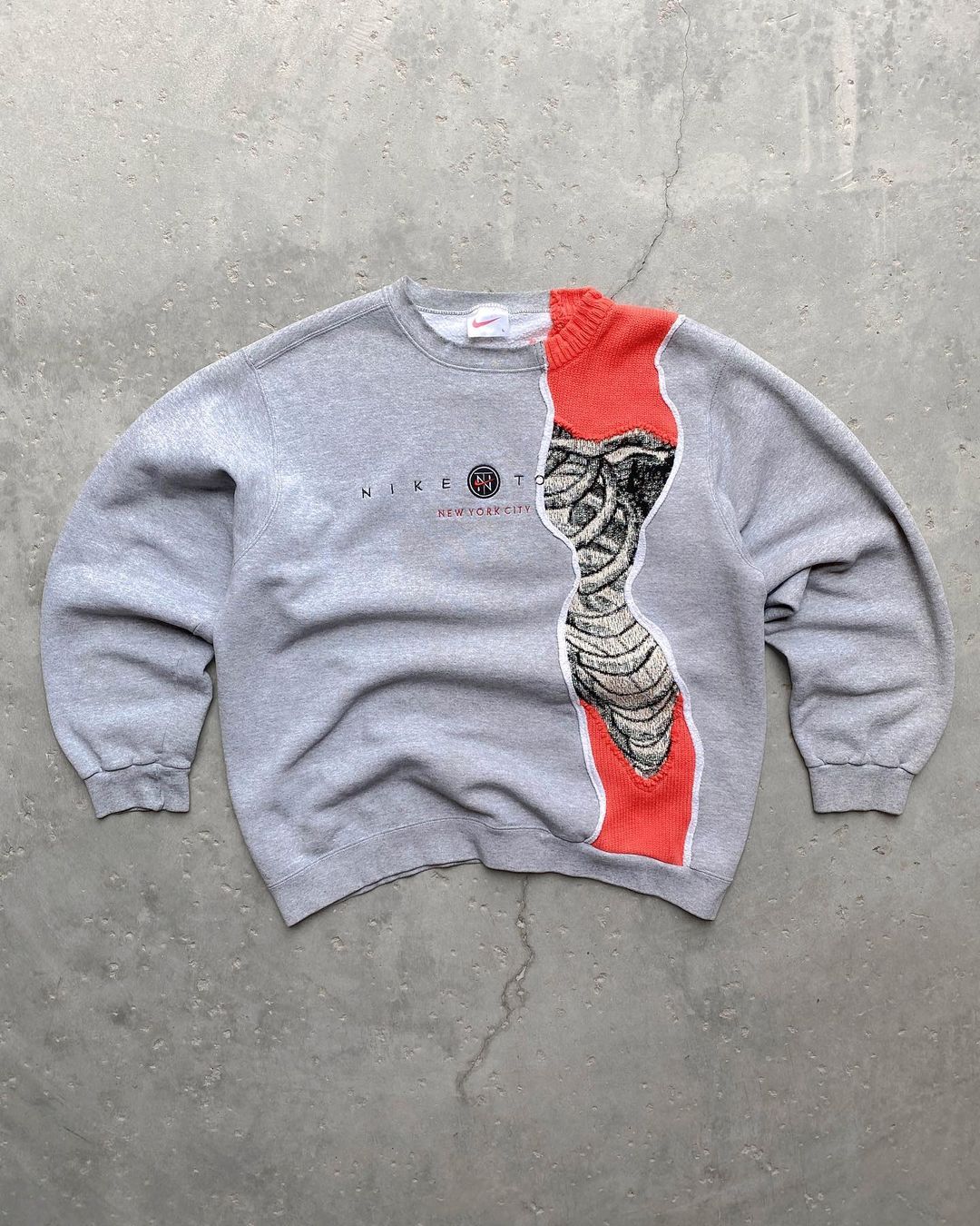 Nike The Art Of Skeleton Sweatshirt Gray/Red