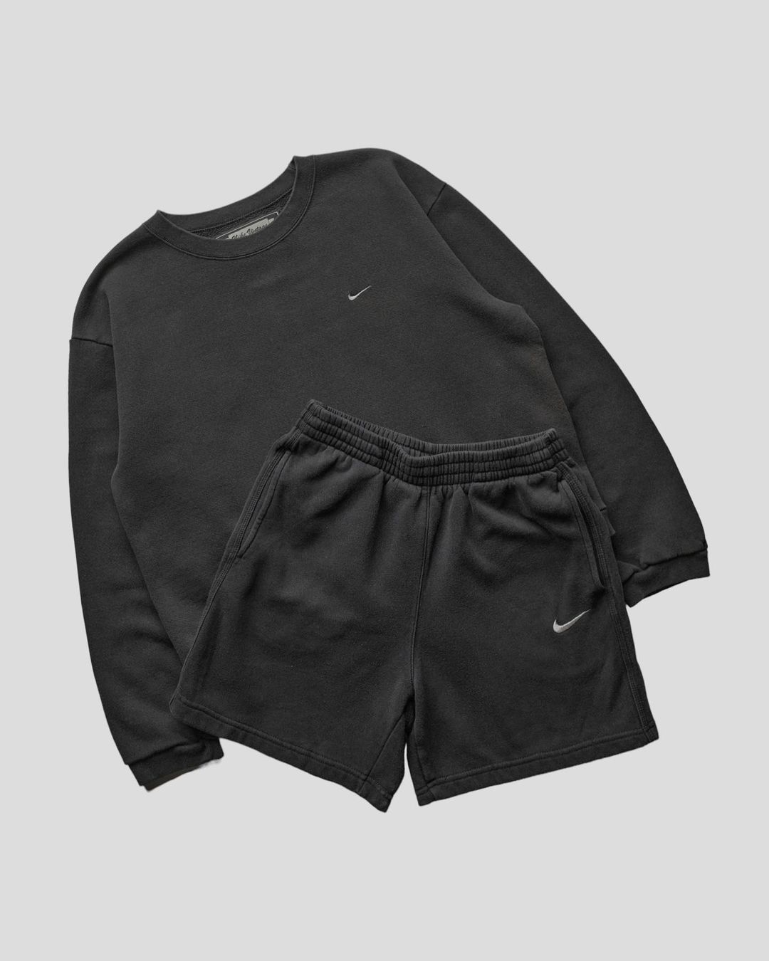 Pair Nike Set XIII