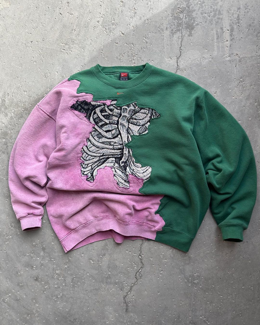 Skeleton Sweatshirt Pink/Green