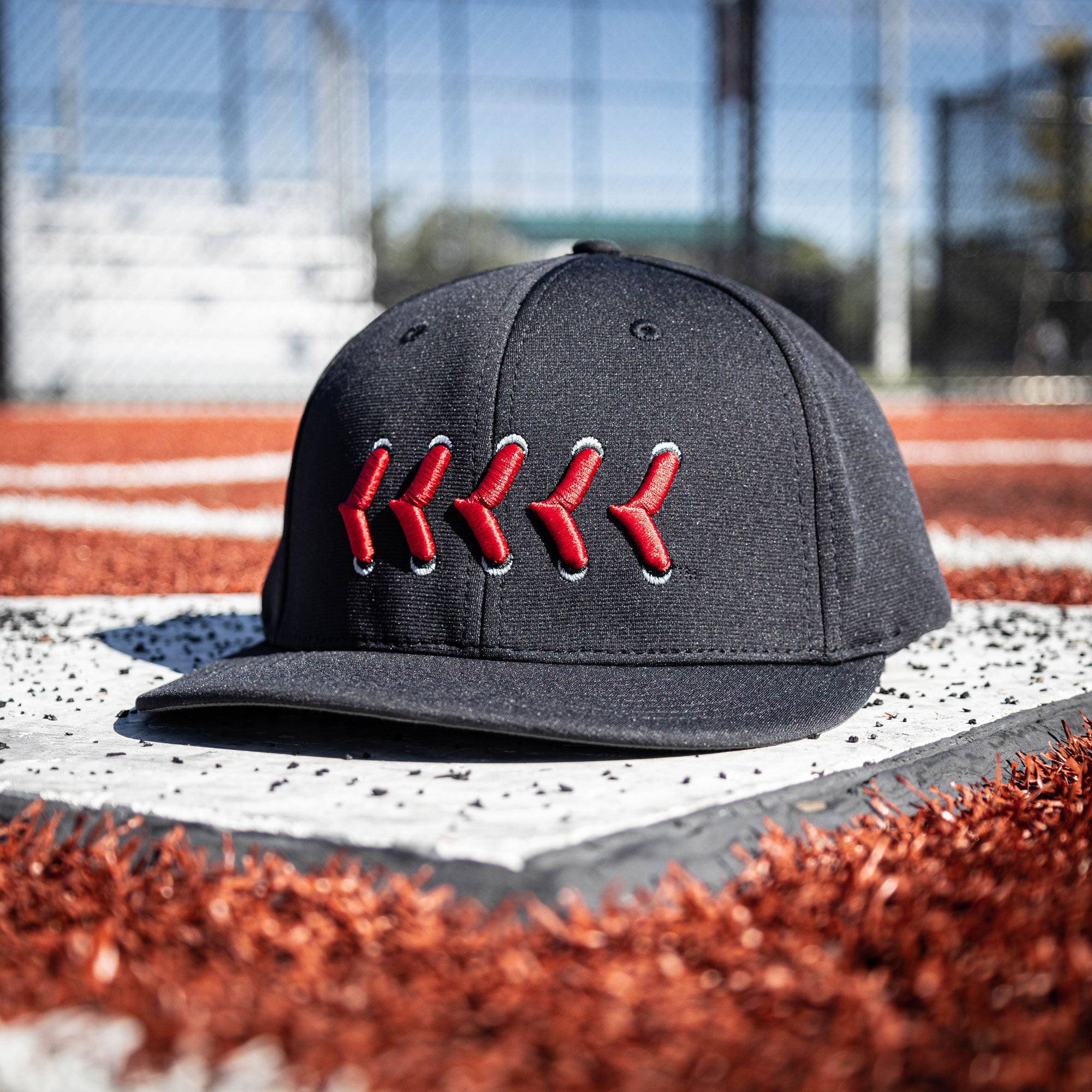 Buzz the Tower Hat - Black/Red