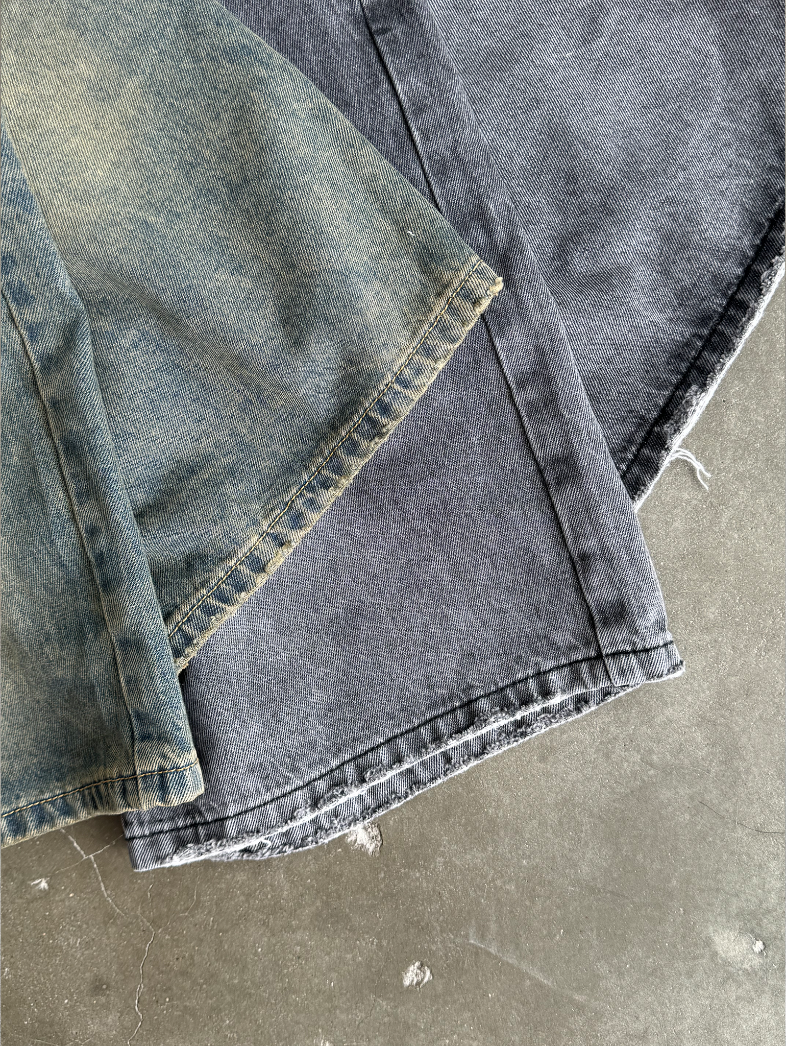 GREY WASHED DENIM JORTS "SUN"