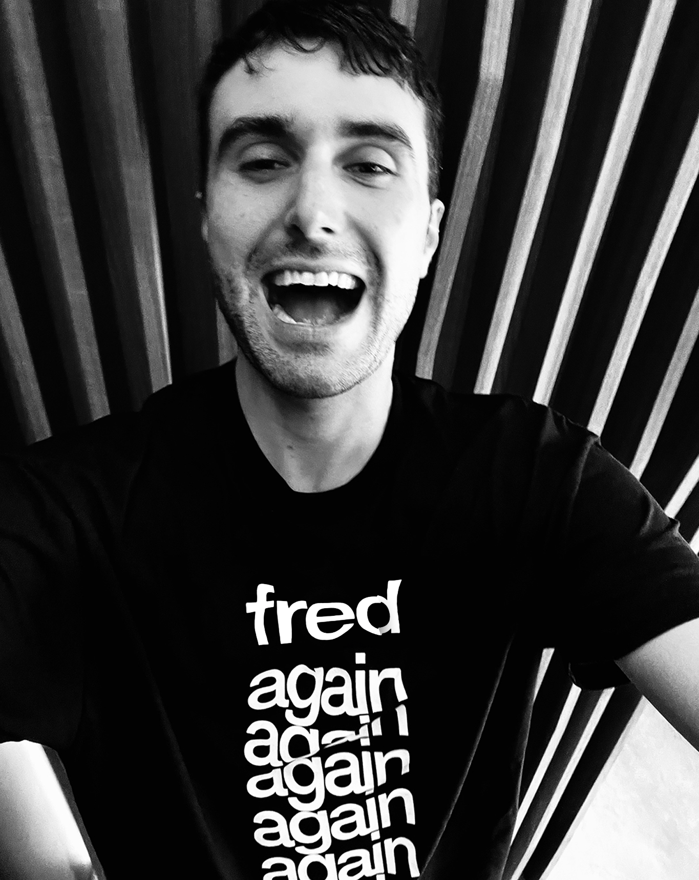 FRED AGAIN.. '24 TOUR MERCH BLACK T-SHIRT