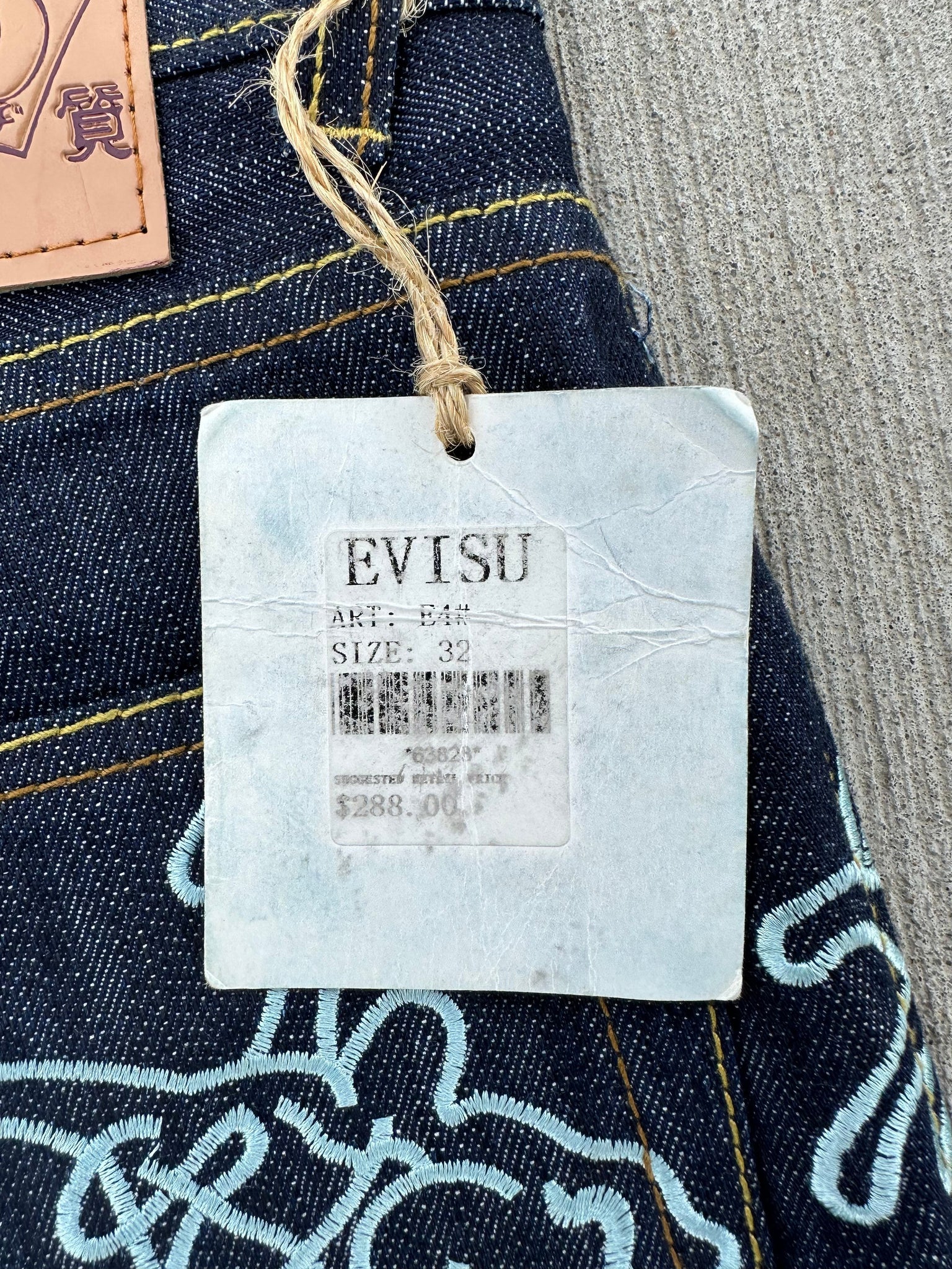 (32) Y2K Evisu Embroidered Bass Dark Wash Jean Shorts NWT