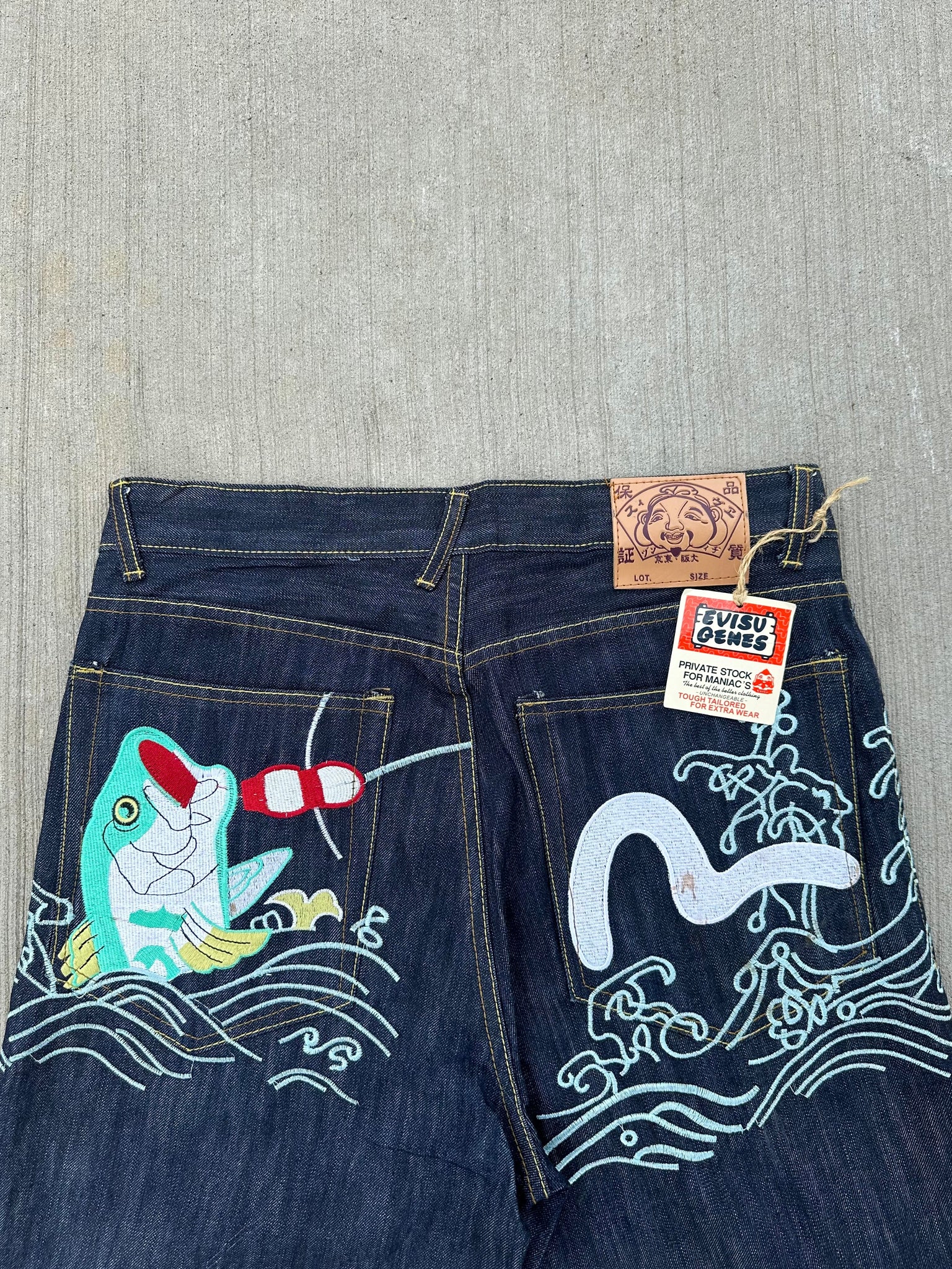 (32) Y2K Evisu Embroidered Bass Dark Wash Jean Shorts NWT