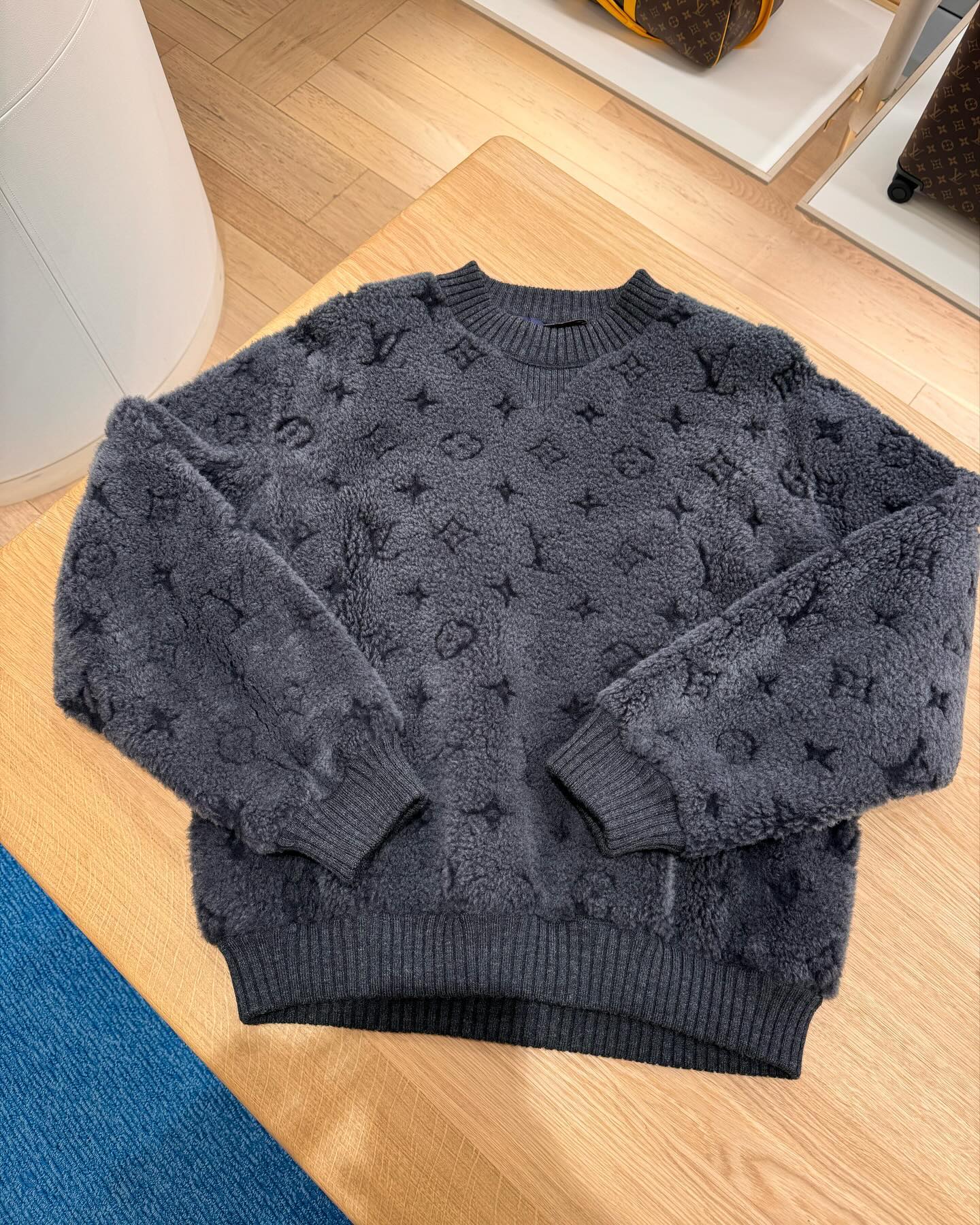 LXV MOHAIR KNIT SWEATER BLACK