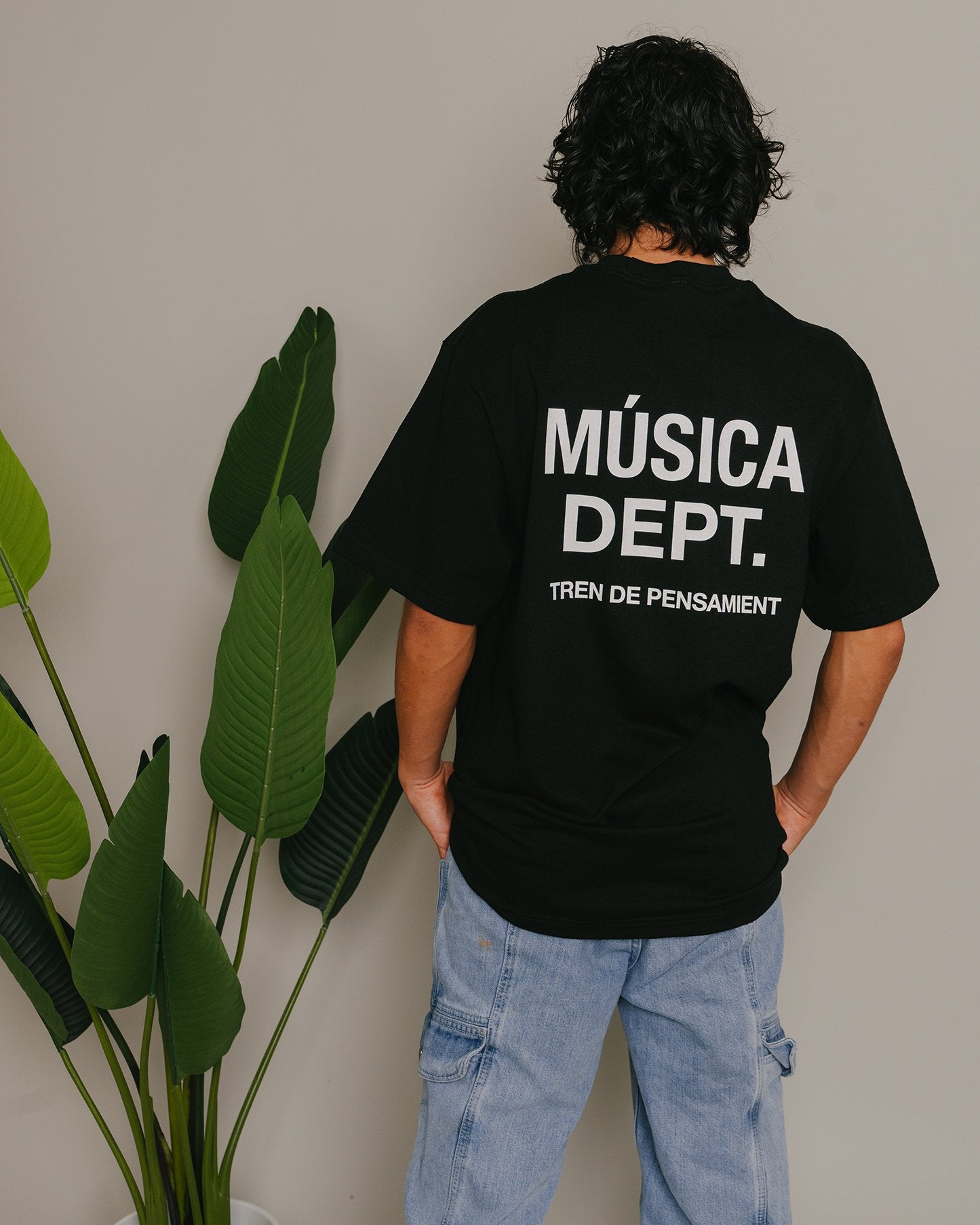 Musica Dept. Black Tee