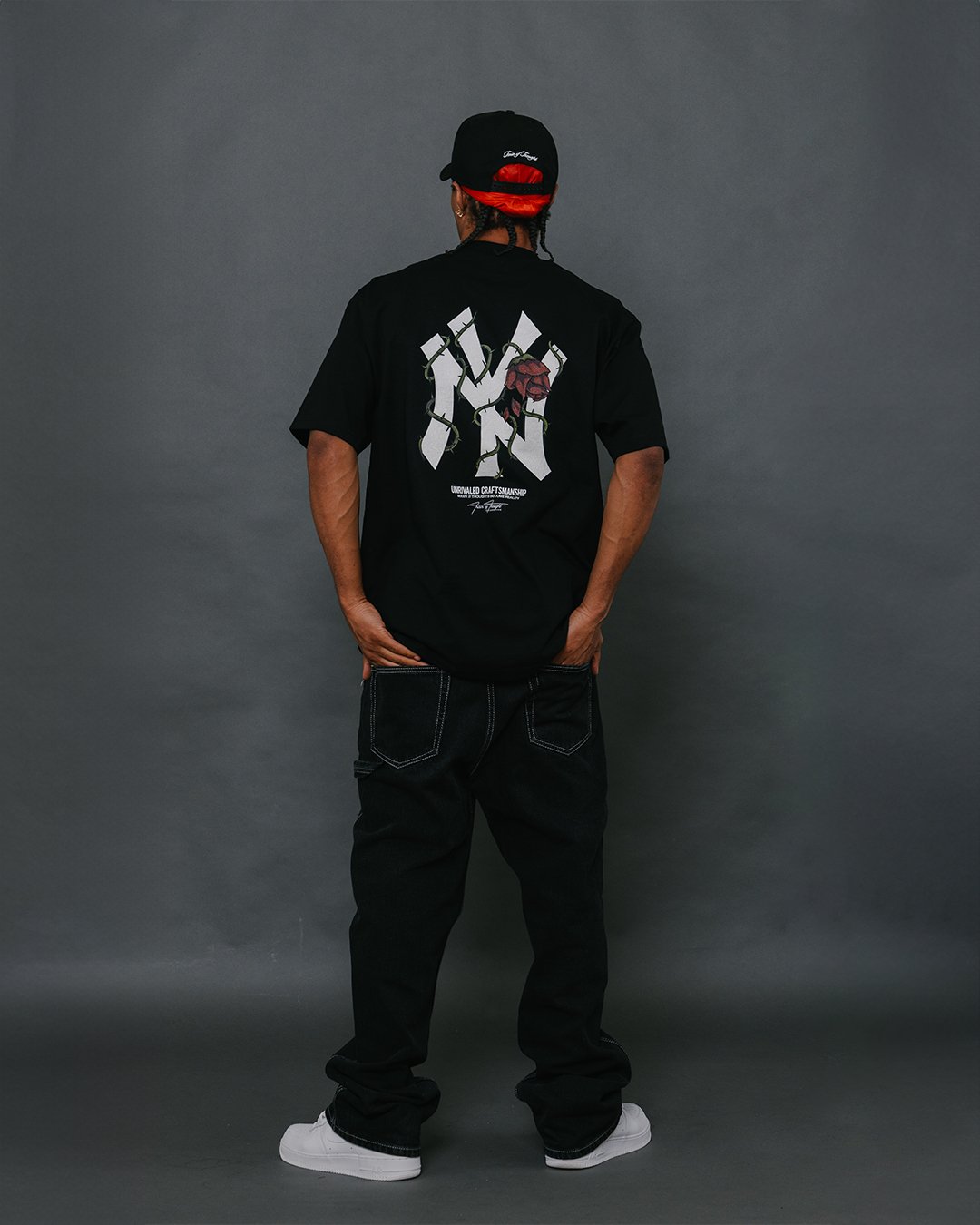 NY City Rose Black Tee