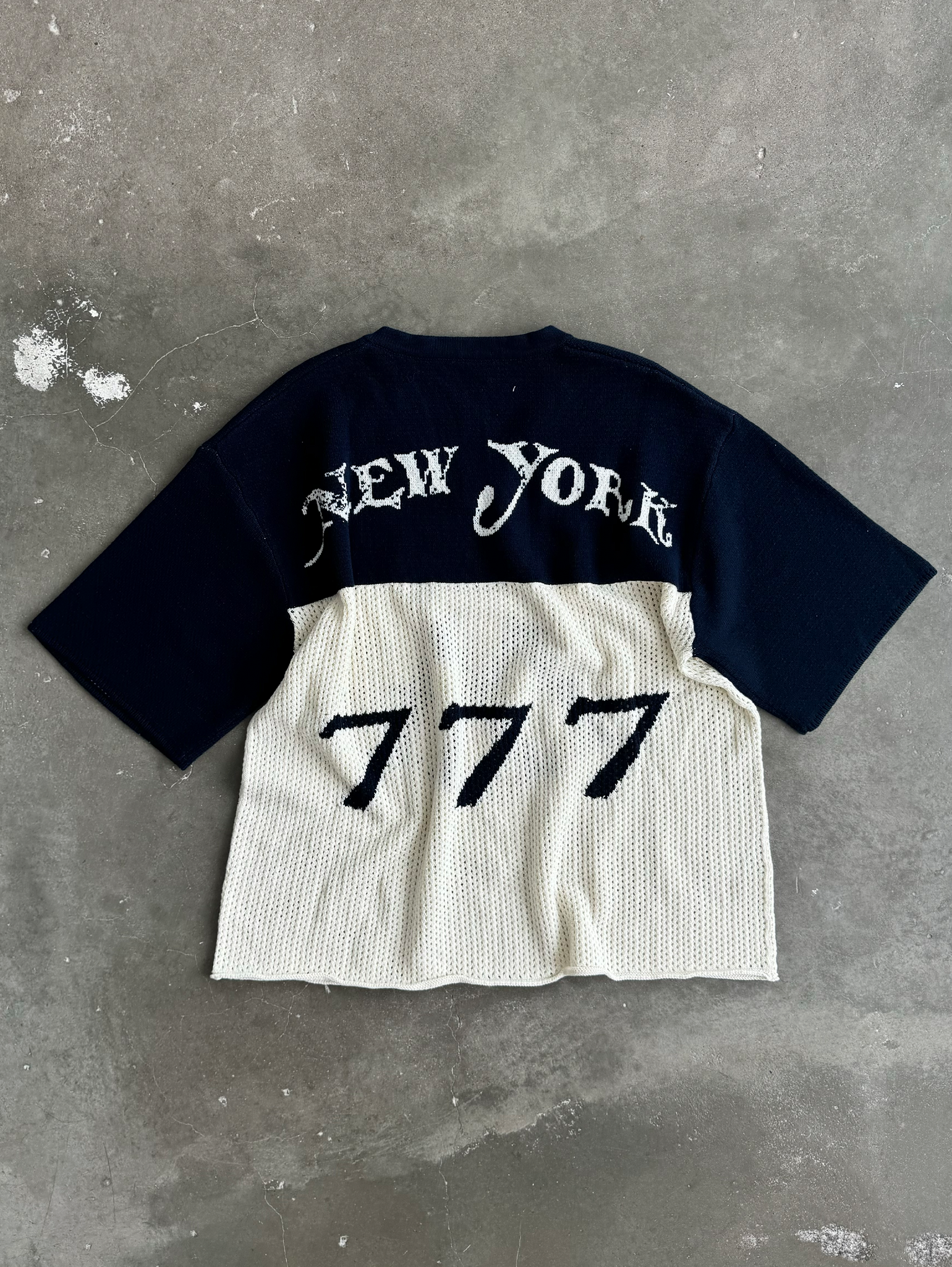 CONTRAST WHITE BLUE KNIT JERSEY