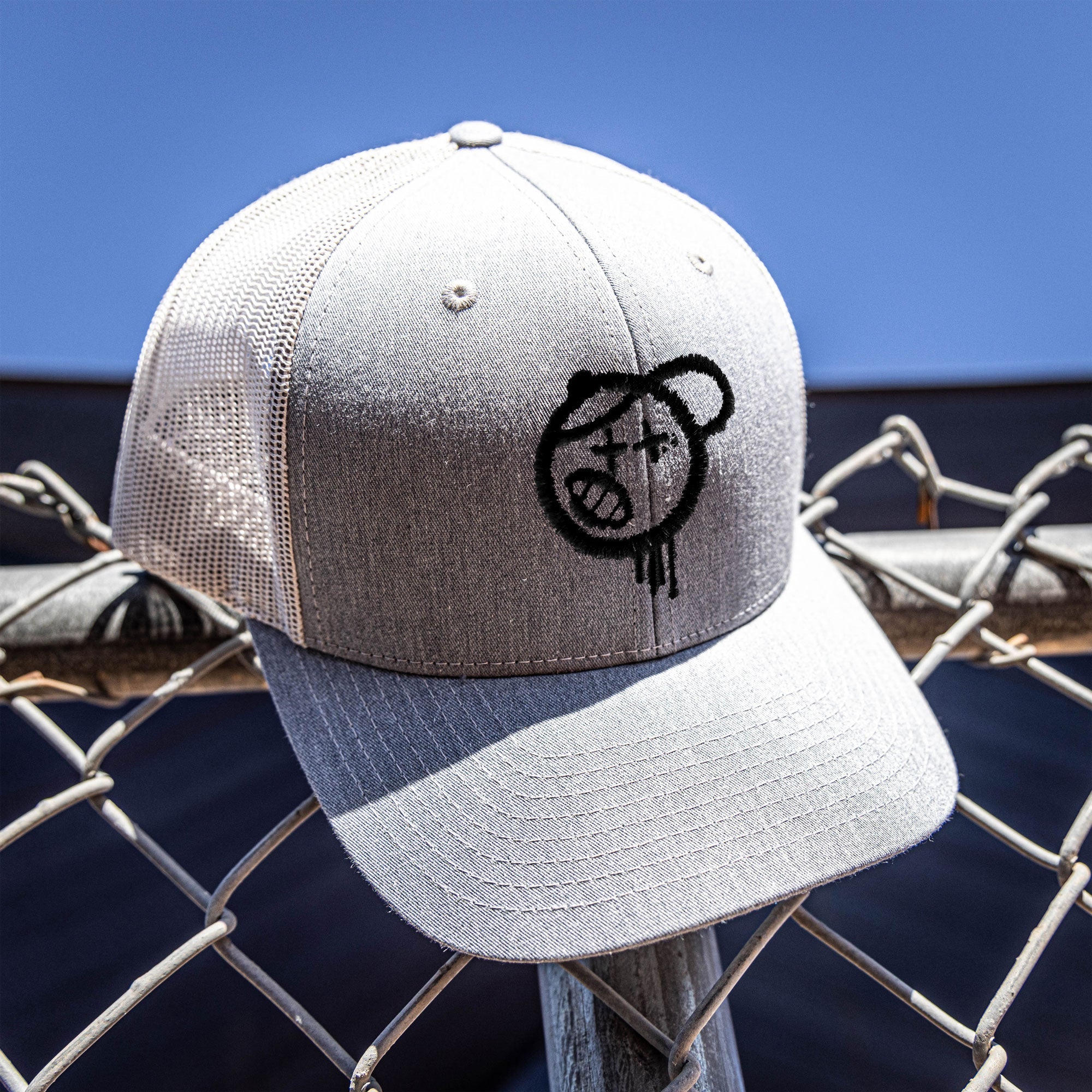 Vandal Trucker Hat - Gray