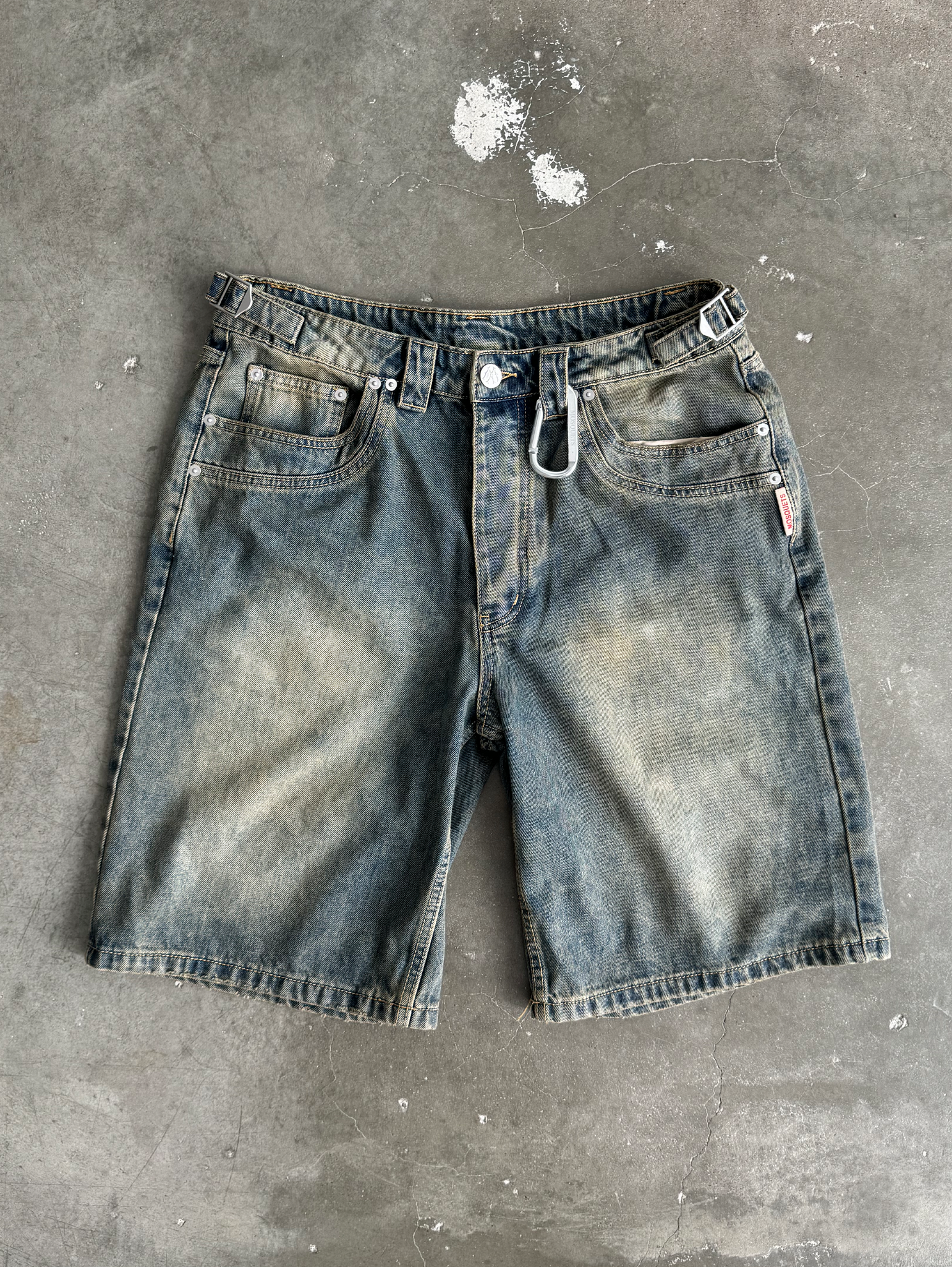 DIRT BLUE WASHED DENIM JORTS "SUN"